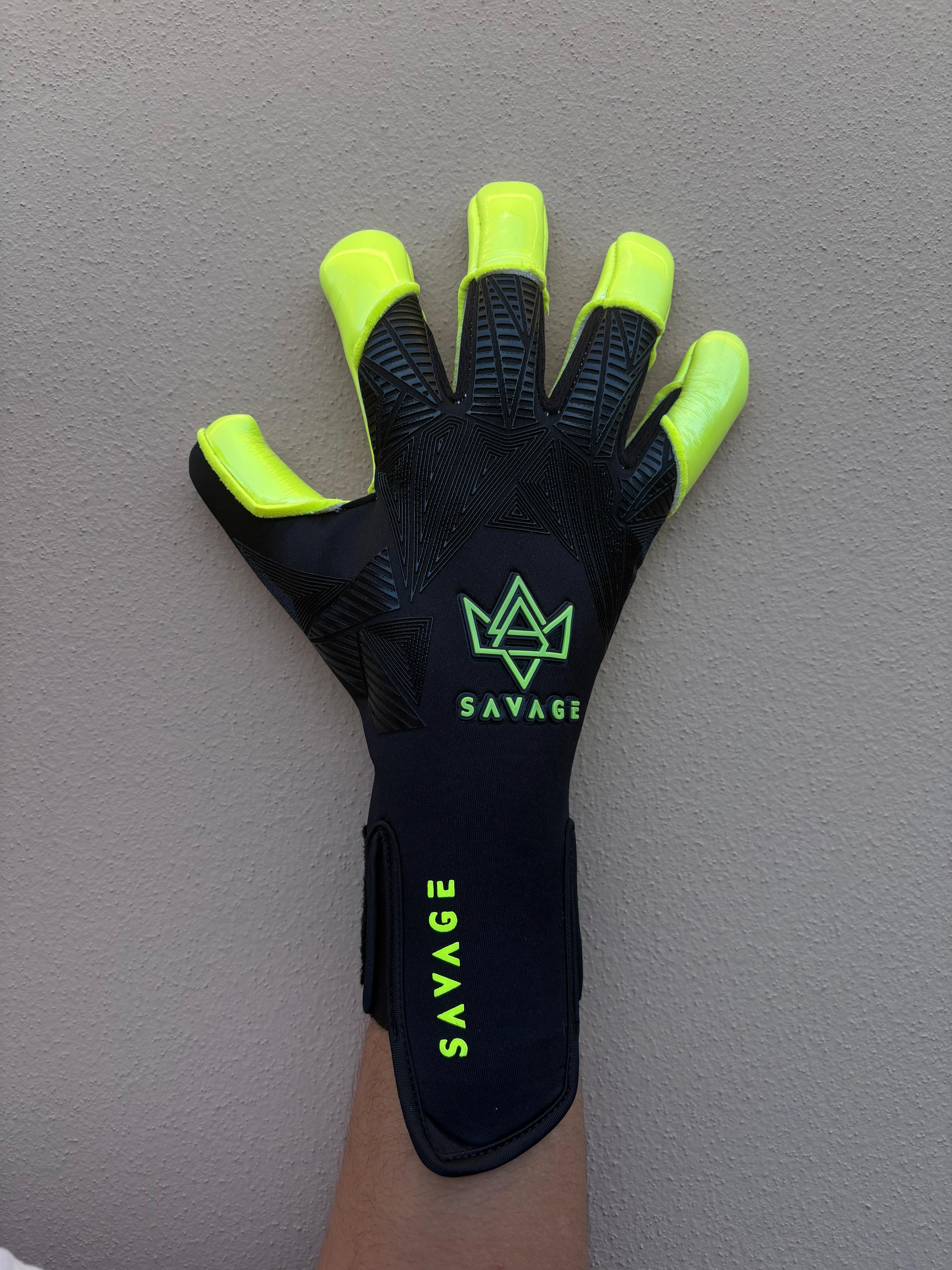 Guanti da portiere (pre ordine con spedizione il 25-11-2025)